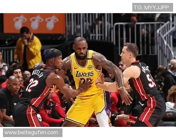 湖人对决热火精彩回顾与赛后分析揭示球队未来发展方向